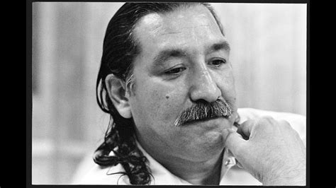 leonard peltier clemency.